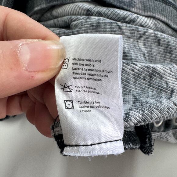 Chaser Shirt Womens X Small Gray Camo Vintage Rib‎ V Neck Top Snap Detail - Picture 6 of 9